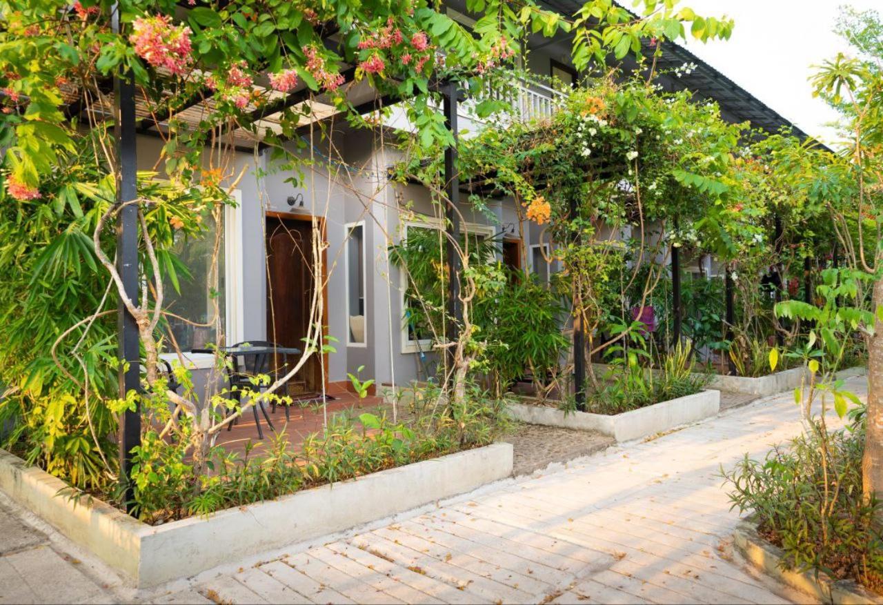Sanssouci Kep 호텔 외부 사진